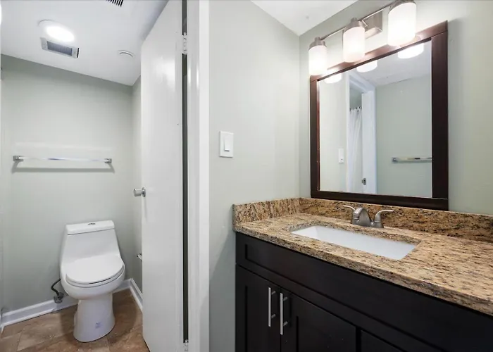 Century One-2 Bedroom Ocean Oasis With Indoor Pool! Holiday home
