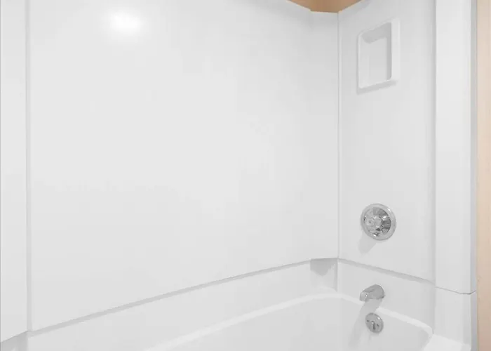 Holiday home Century One-2 Bedroom Ocean Oasis With Indoor Pool!